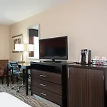 Holiday Inn Express Hotel & Suites Grand Rapids-North By Ihg