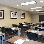 Holiday Inn Express Hotel & Suites Grand Rapids-North By Ihg