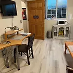 West Side Grand Rapids 2 Room Apartment Close To Everything