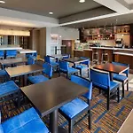 Courtyard Grand Rapids Airport