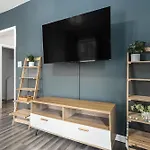 The Downtown Delight - New Corporate Apt Downtown