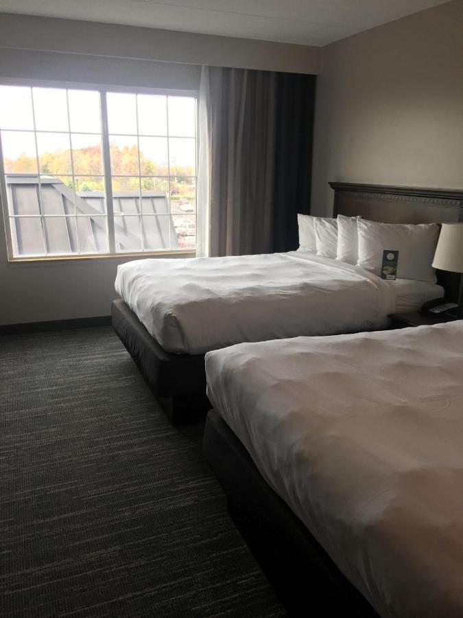 Country & By Radisson, East, Mi