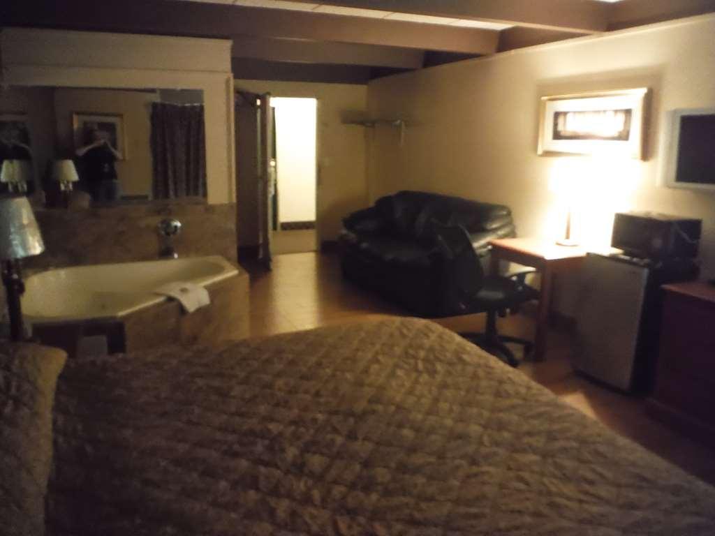Hotel Budgetel & Grand Rapids