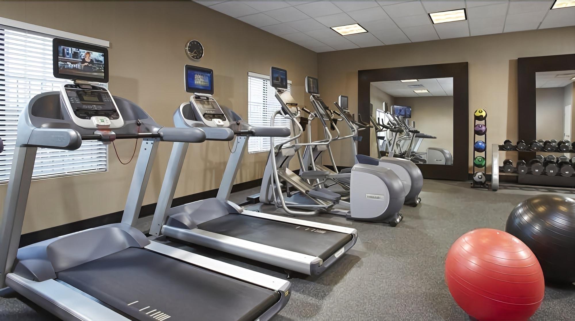 Hilton Garden Inn Grand Rapids East 3*