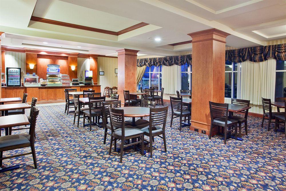 Express & Grand Rapids-north By Ihg 2*