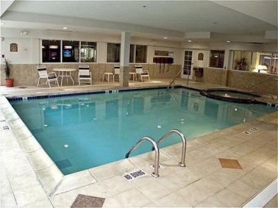 Hotel Express & Grand Rapids-north By Ihg