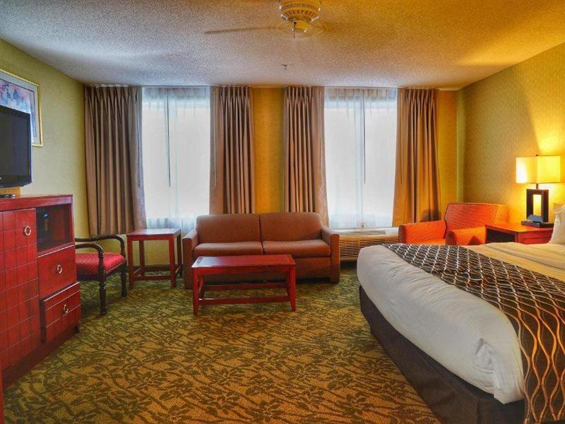 Spark By Hilton Walker North Grand Rapids