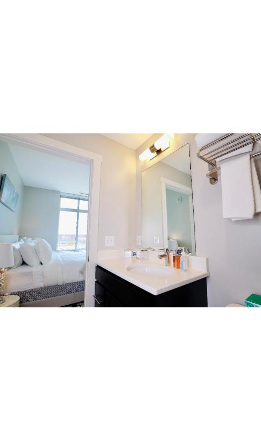 Breath Taking 2Br 2B Condo In The Heart Of Downtown Grand Rapids