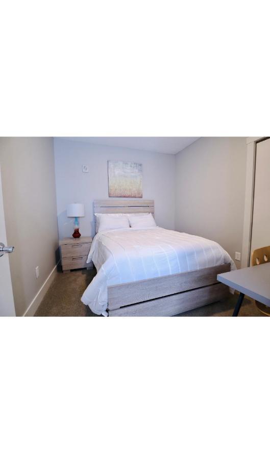 Breath Taking 2Br 2B Condo In The Heart Of Downtown Grand Rapids