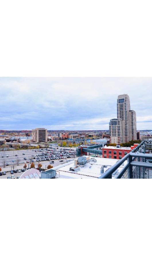 Breath Taking 2Br 2B Condo In The Heart Of Downtown Grand Rapids Grand Rapids