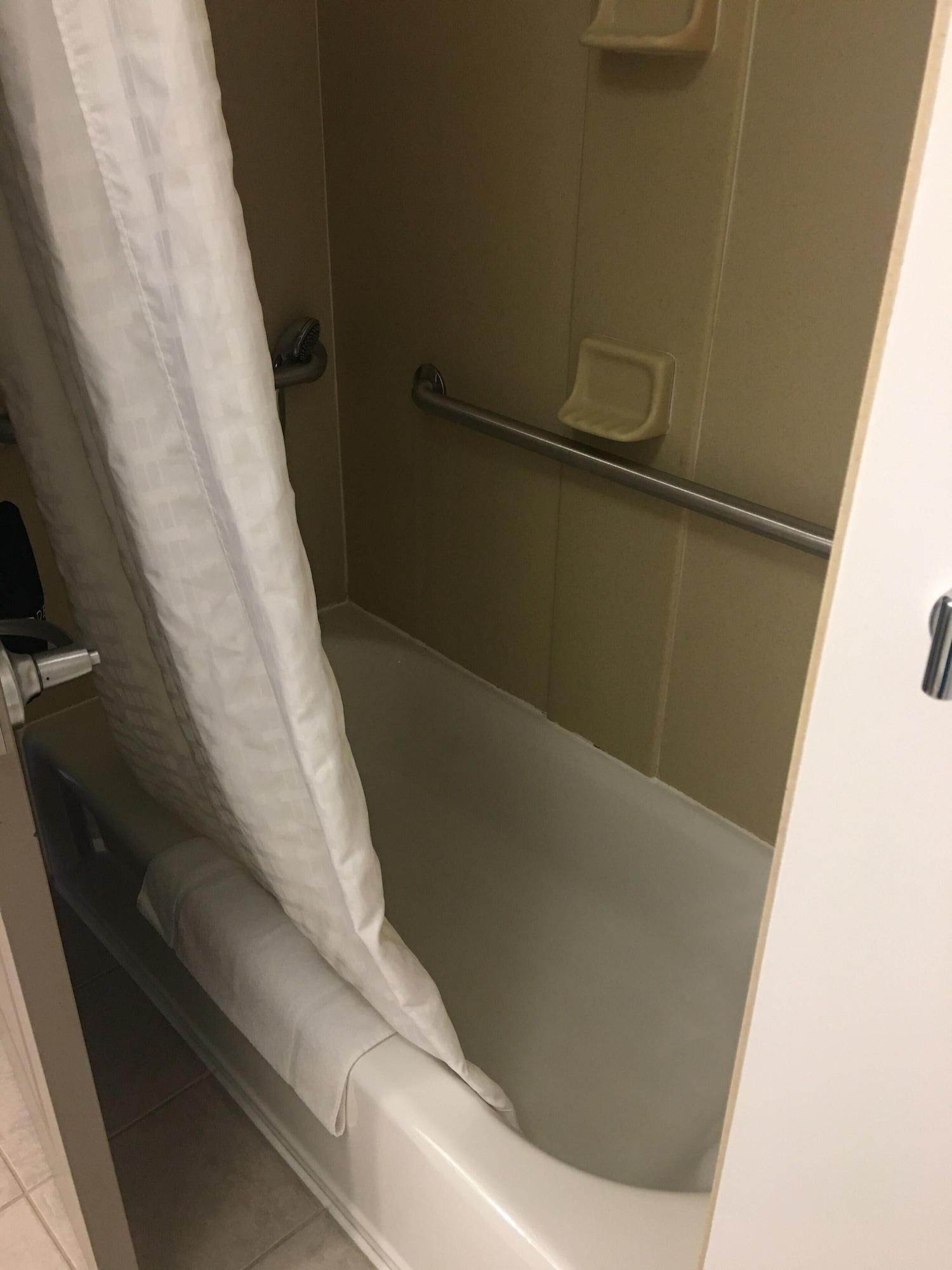 Hotel Country & By Radisson, East, Mi