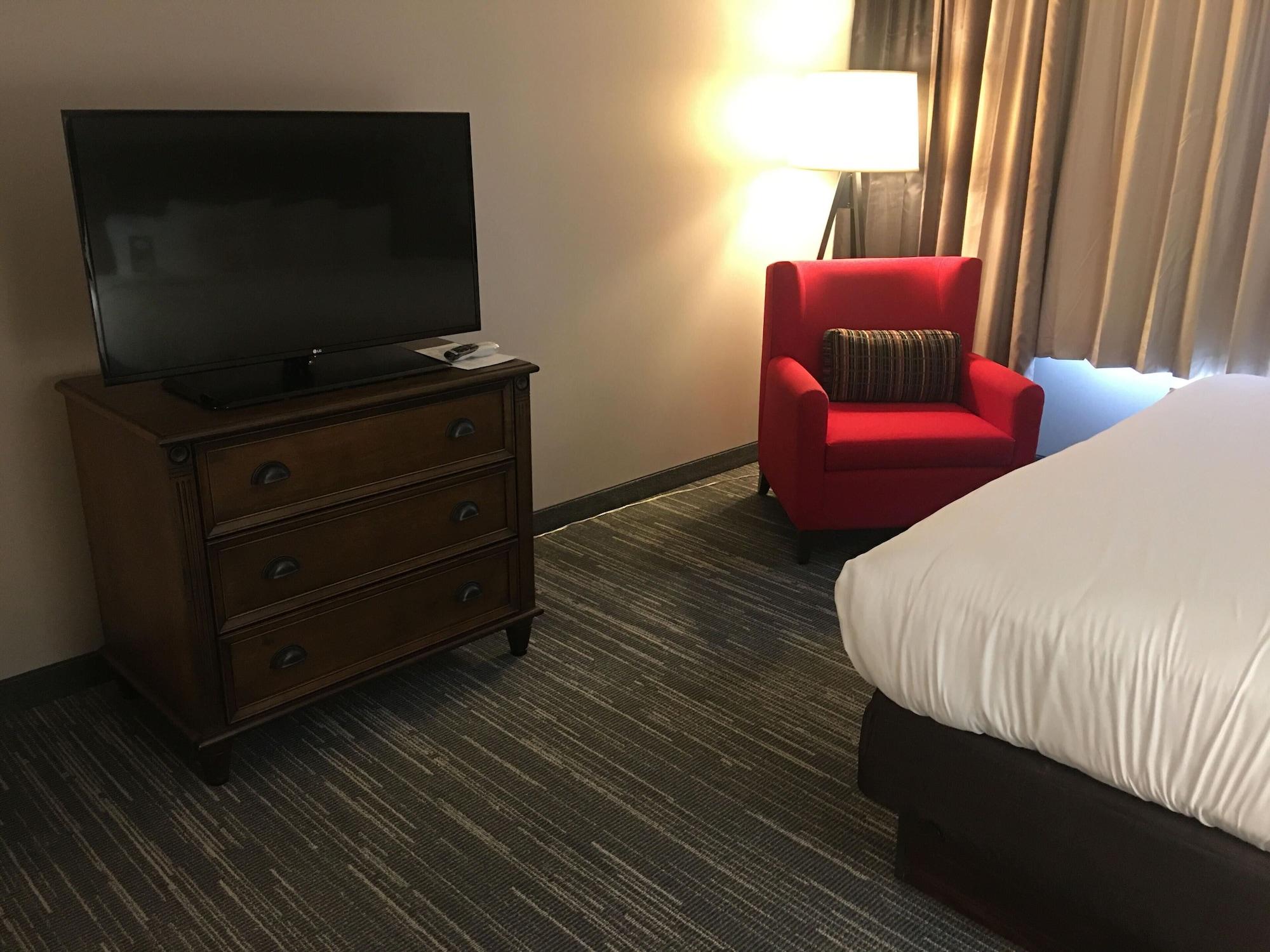 Country & By Radisson, East, Mi