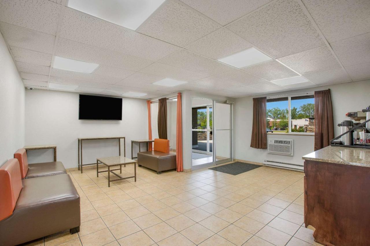 Hotel Rodeway Grand Rapids