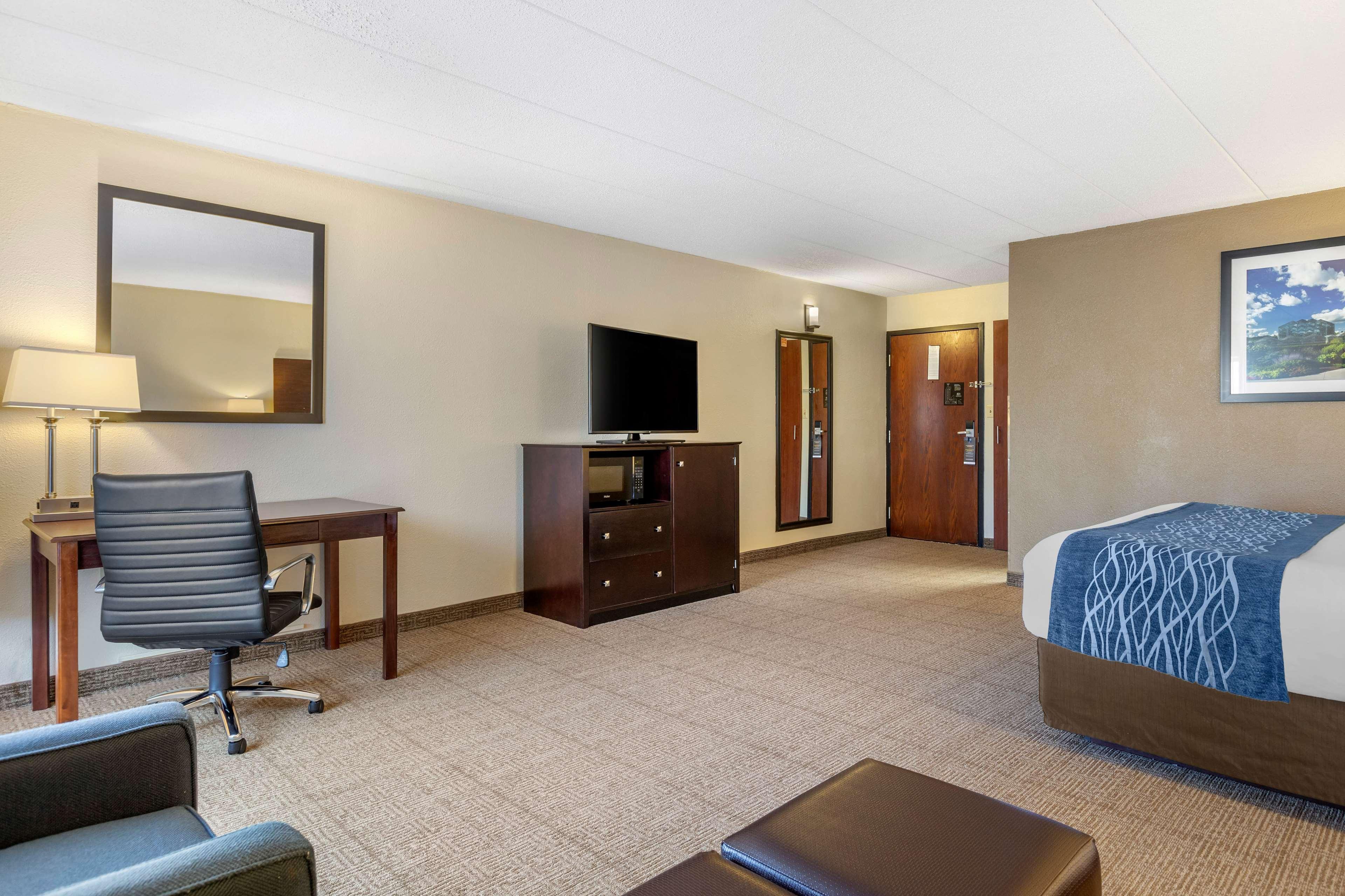 Comfort Airport Grand Rapids