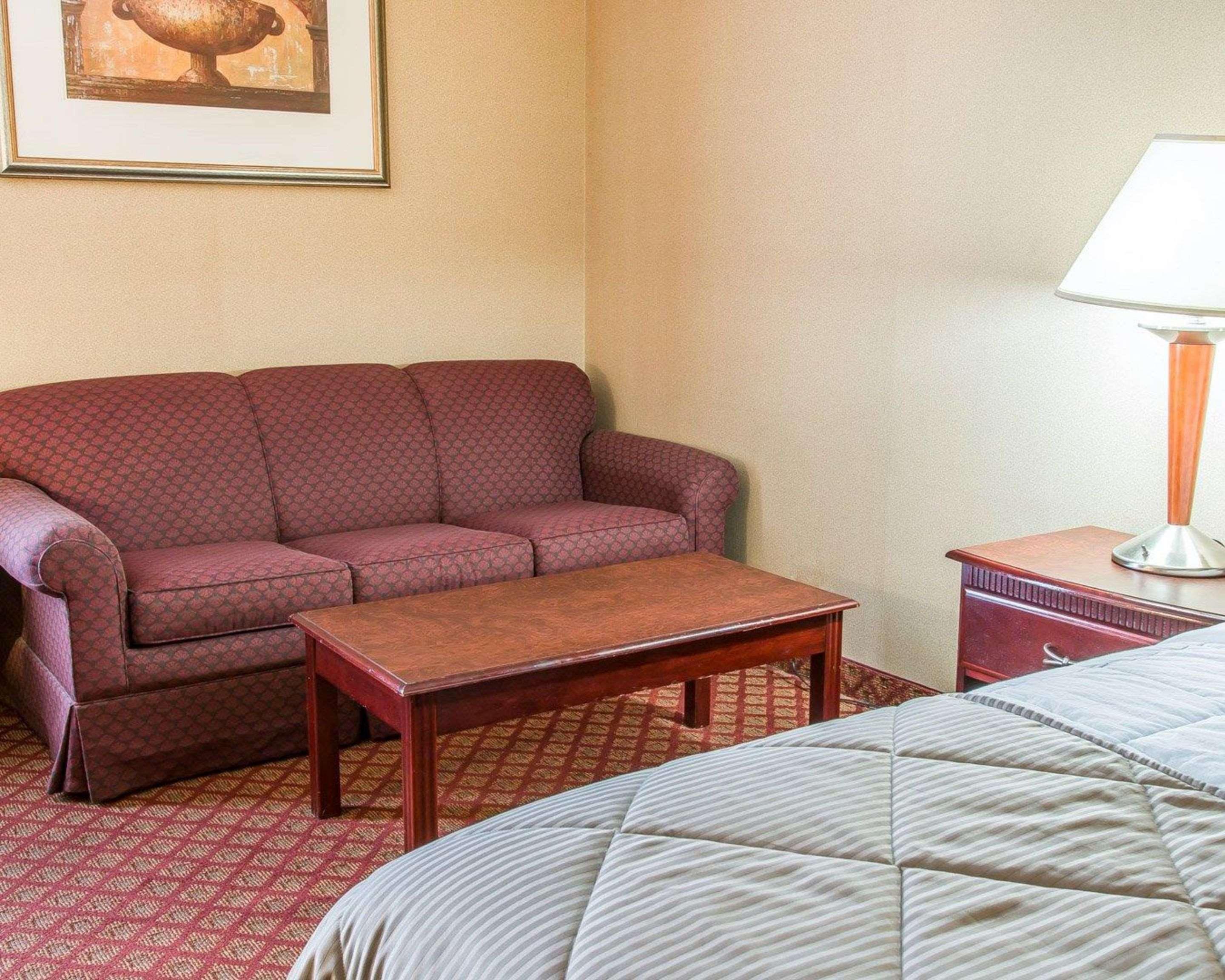 Clarion & Airport Grand Rapids