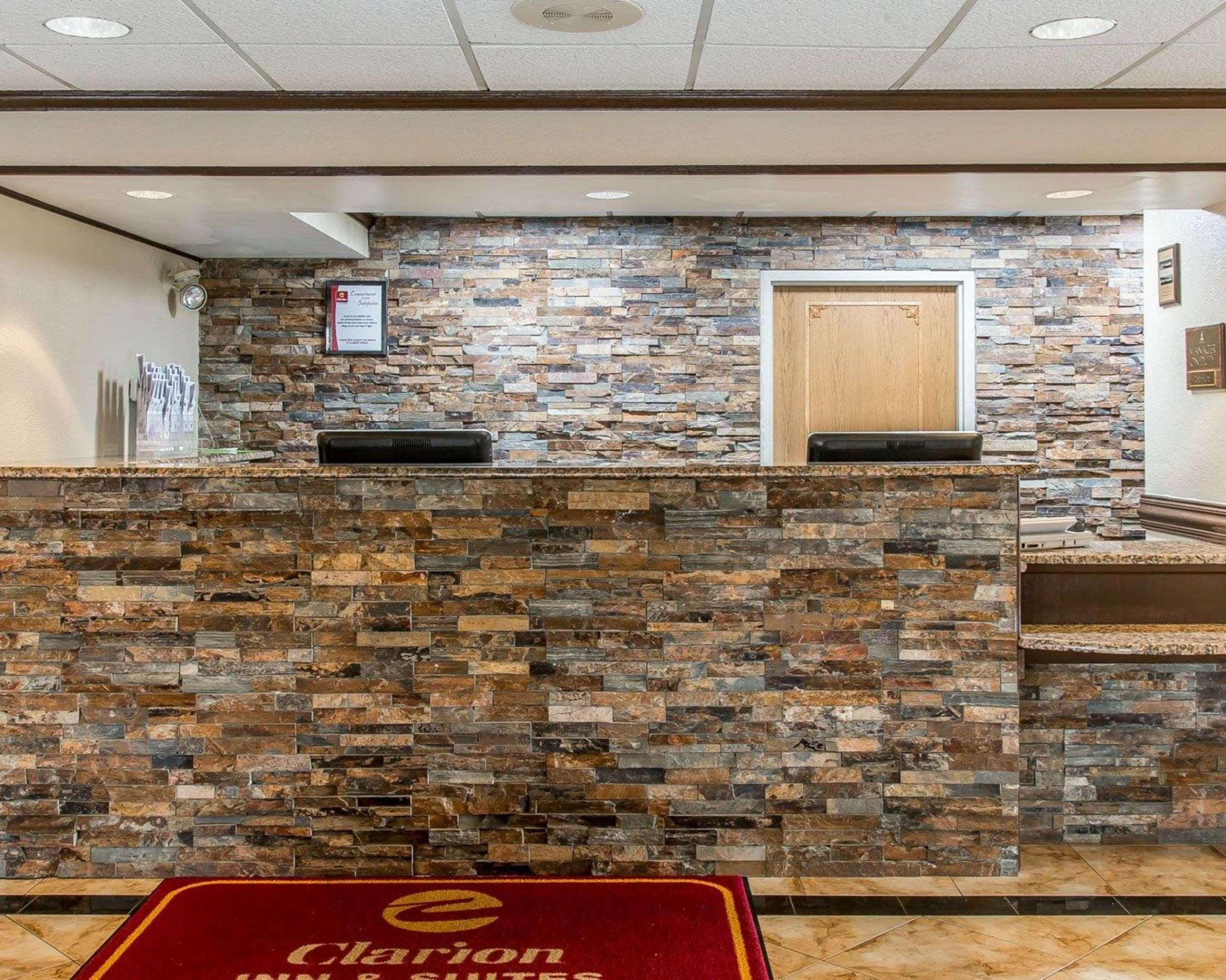 Clarion & Airport Grand Rapids