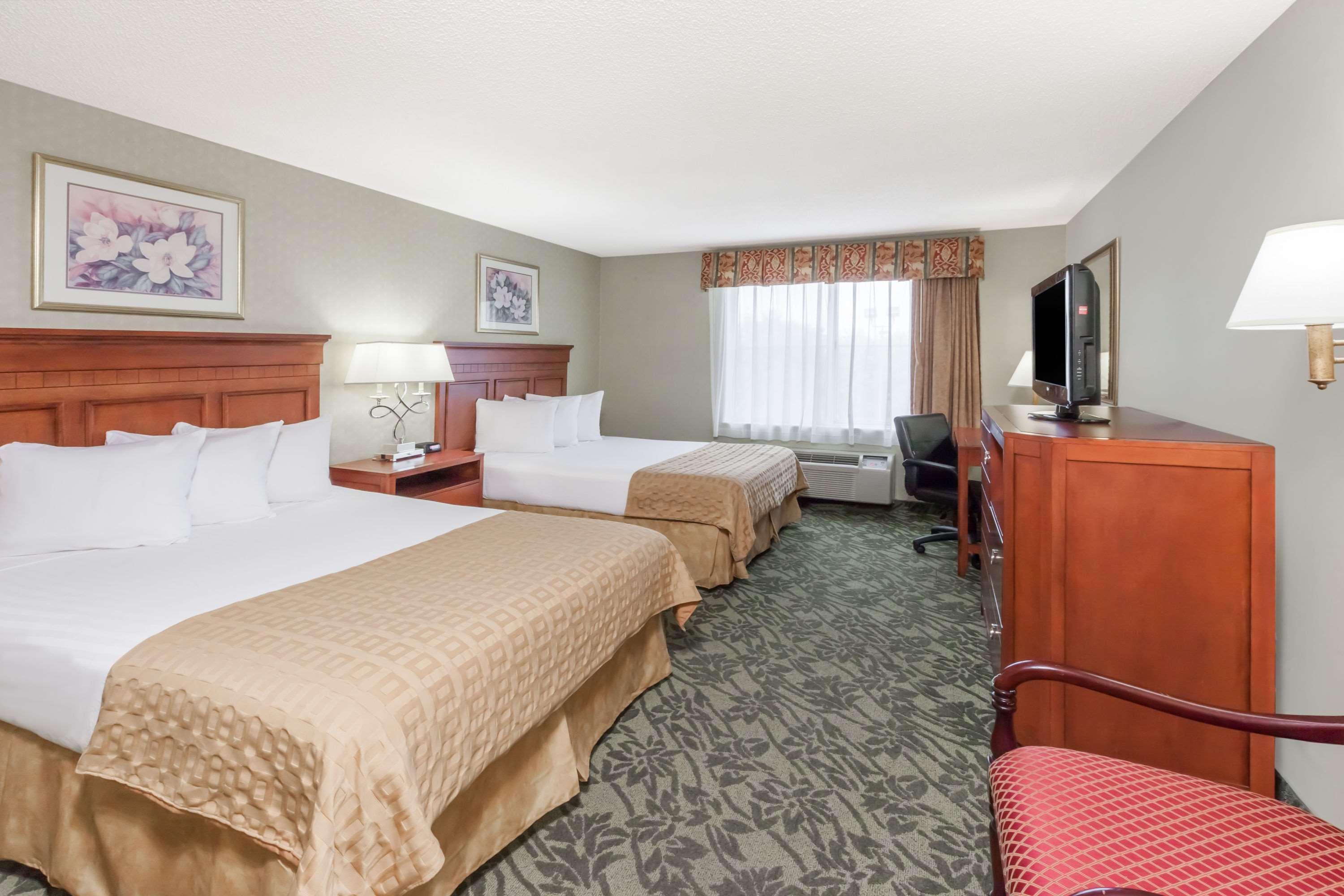 Hotel Spark By Hilton Walker North Grand Rapids