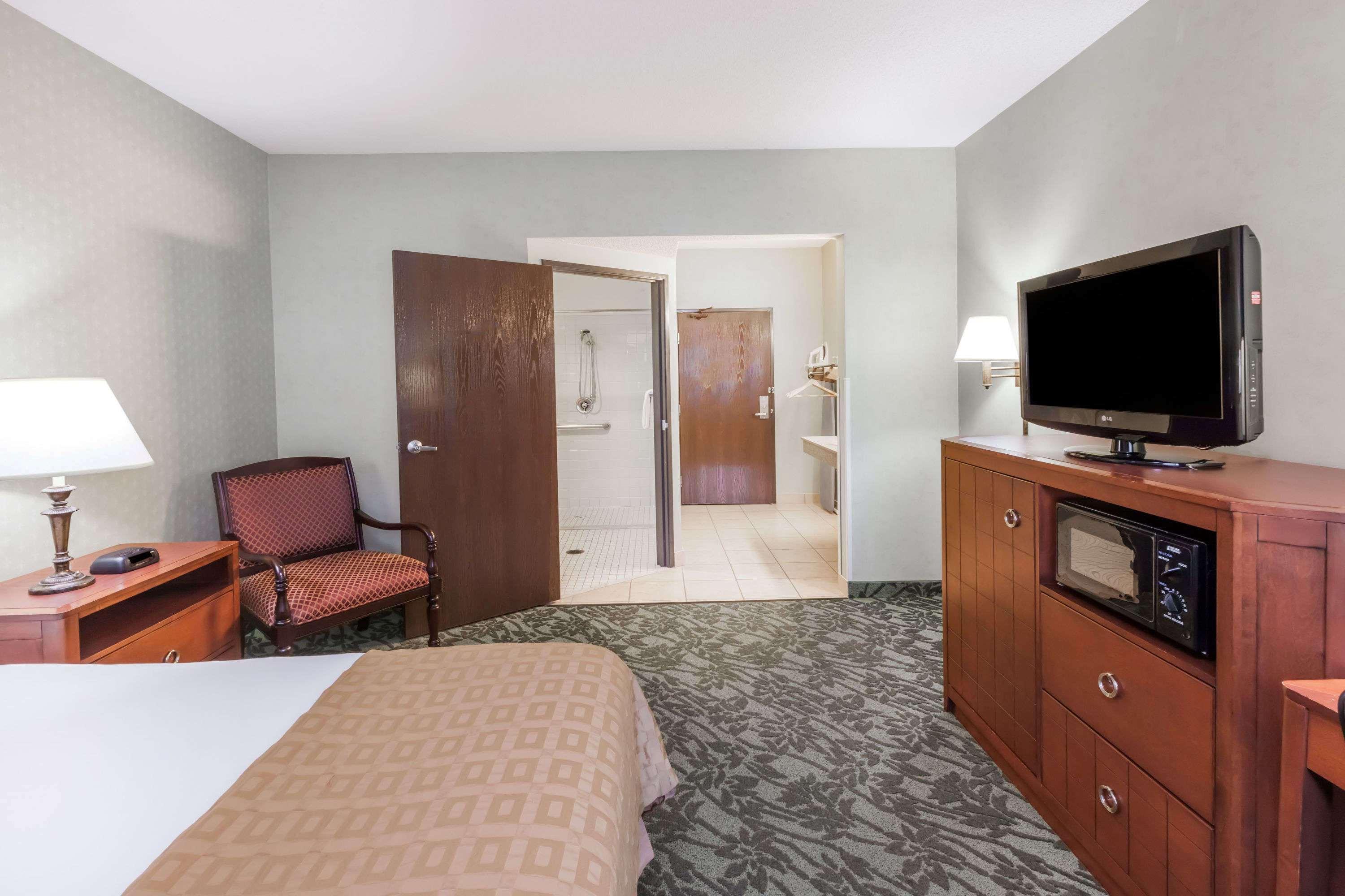 Hotel Spark By Hilton Walker North Grand Rapids