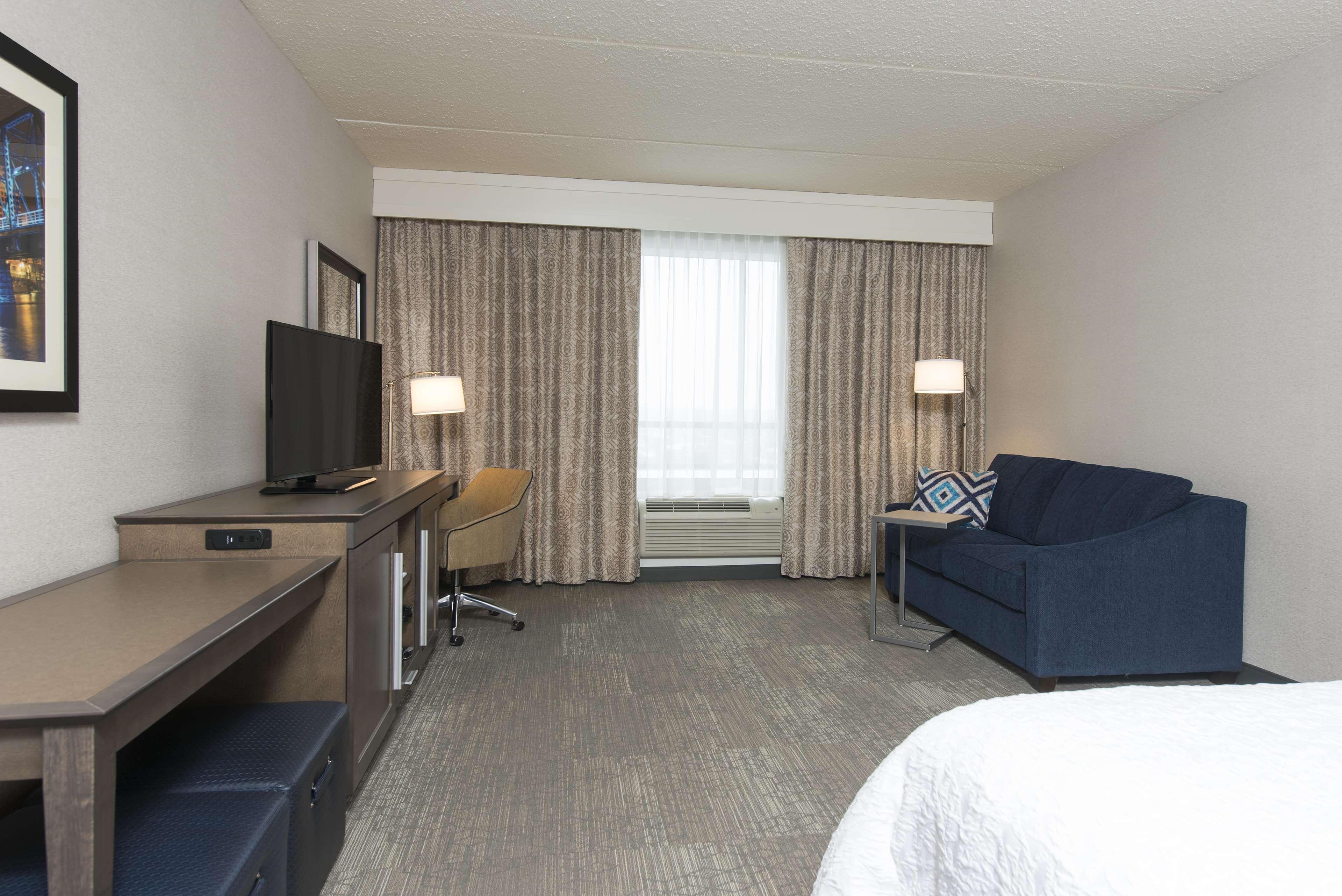 Hampton & Downtown Hotel Grand Rapids