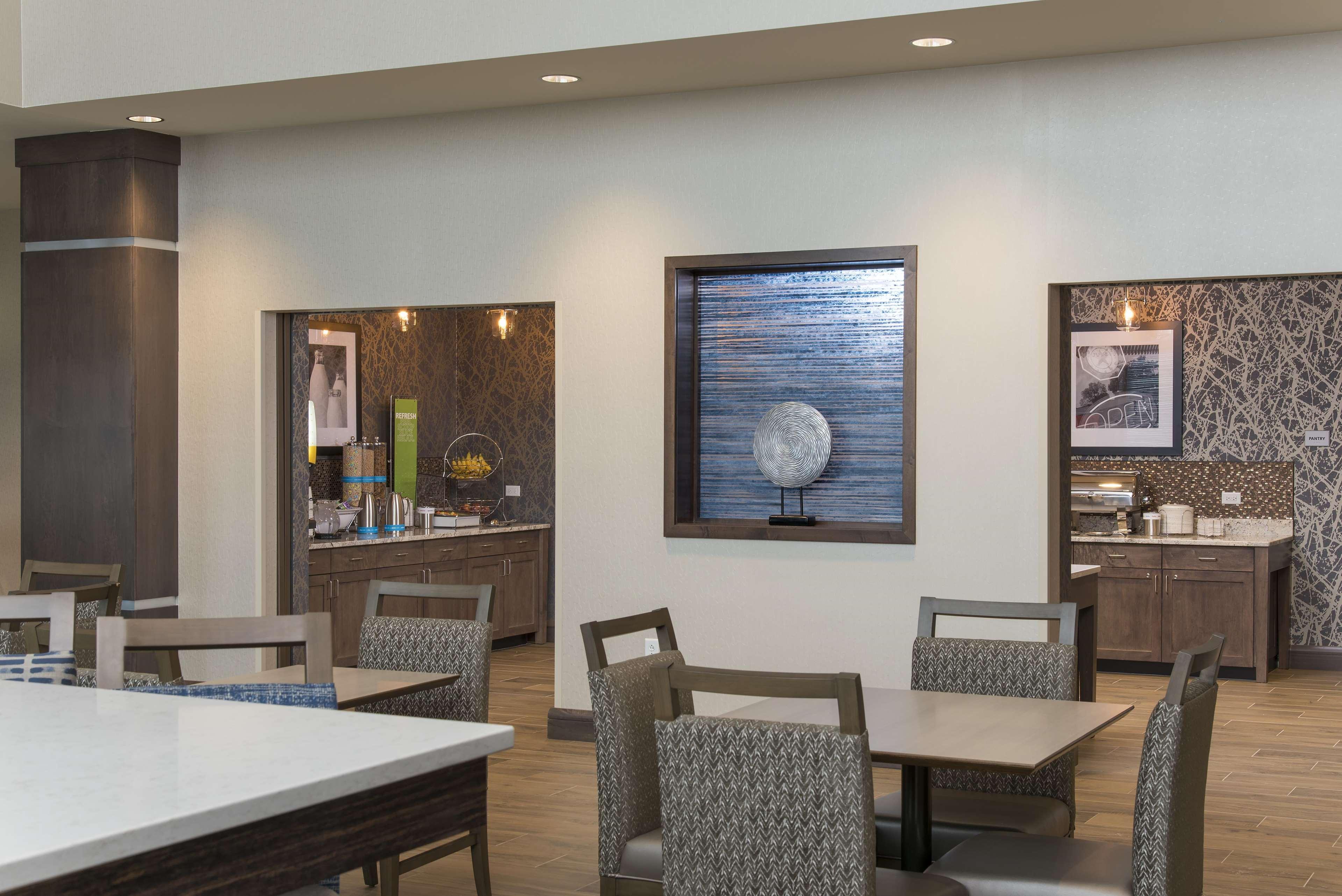 Hotel Hampton & Downtown Grand Rapids