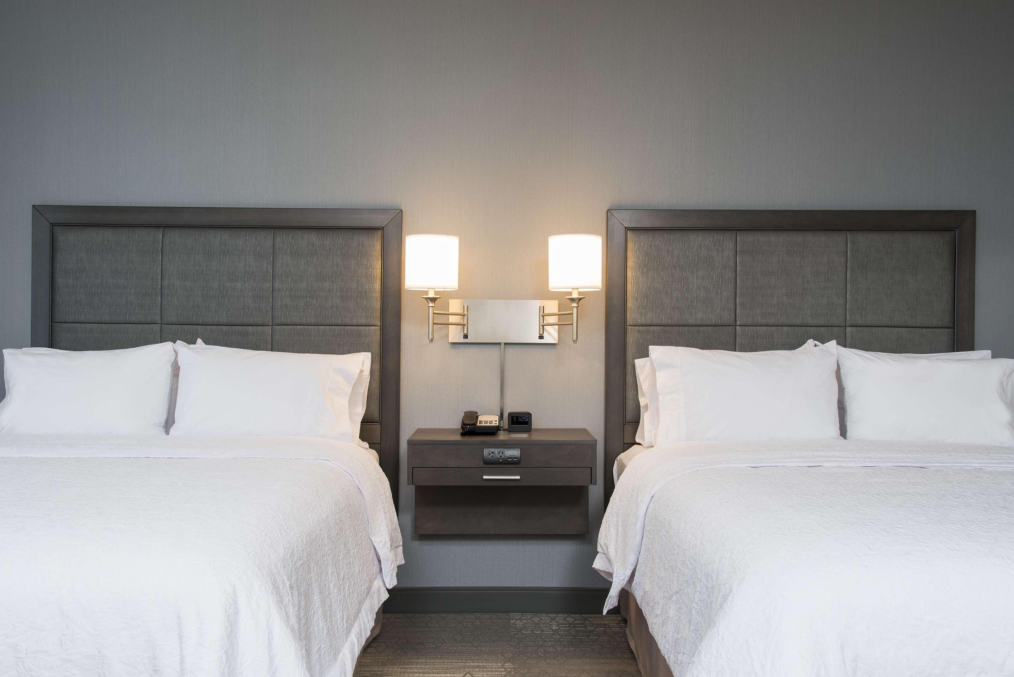 Hotel Hampton & Downtown 3*