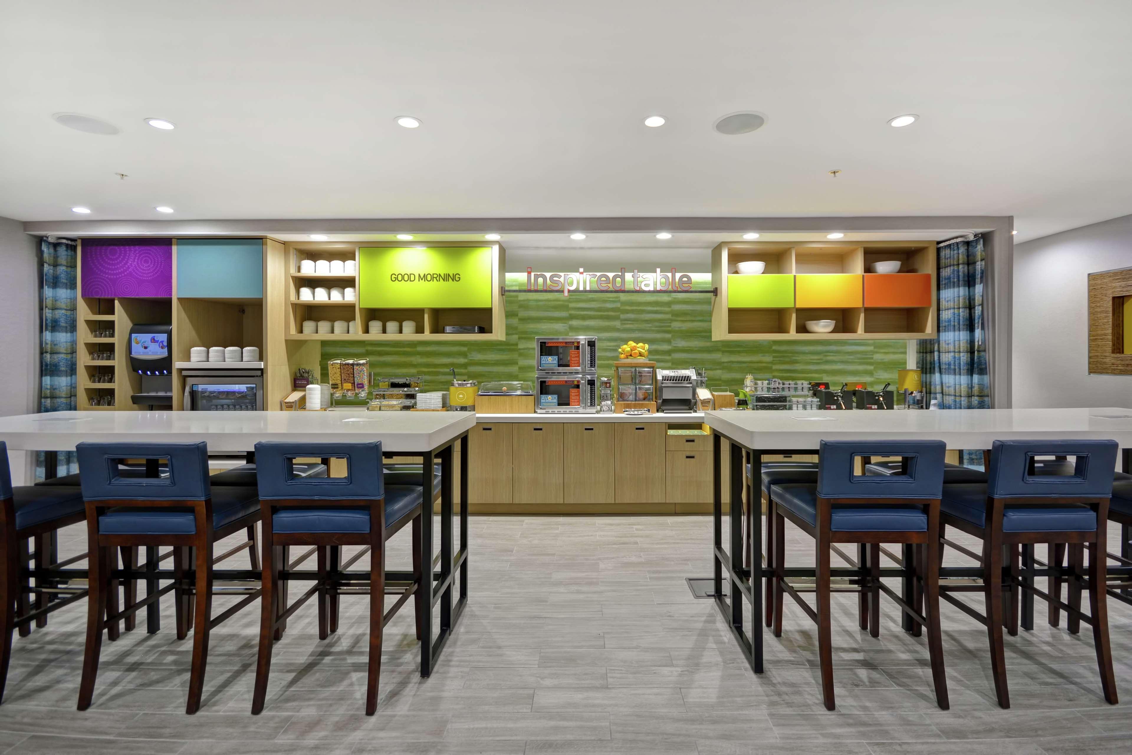 Hotel Home2 By Hilton North