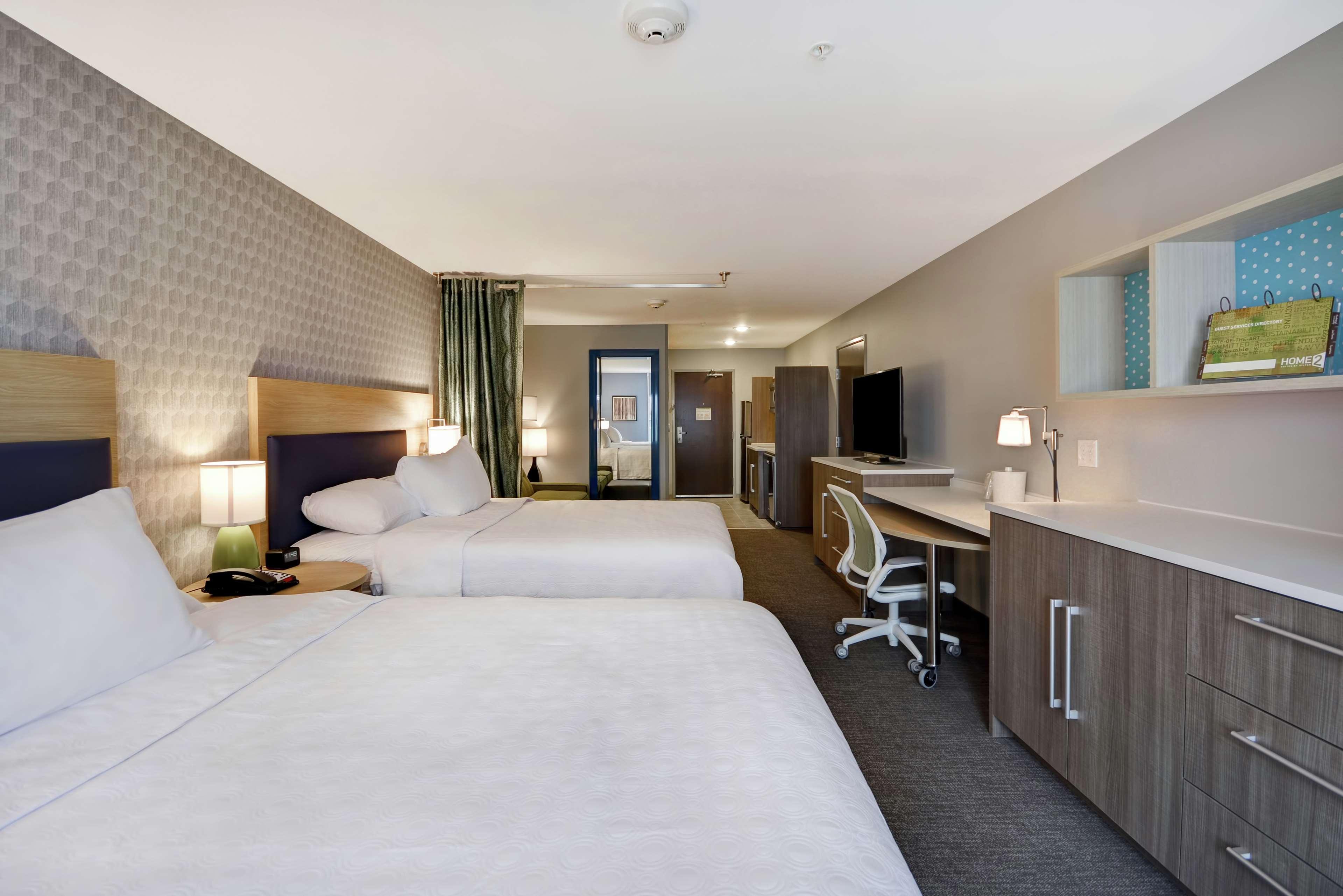 Hotel Home2 By Hilton North Grand Rapids