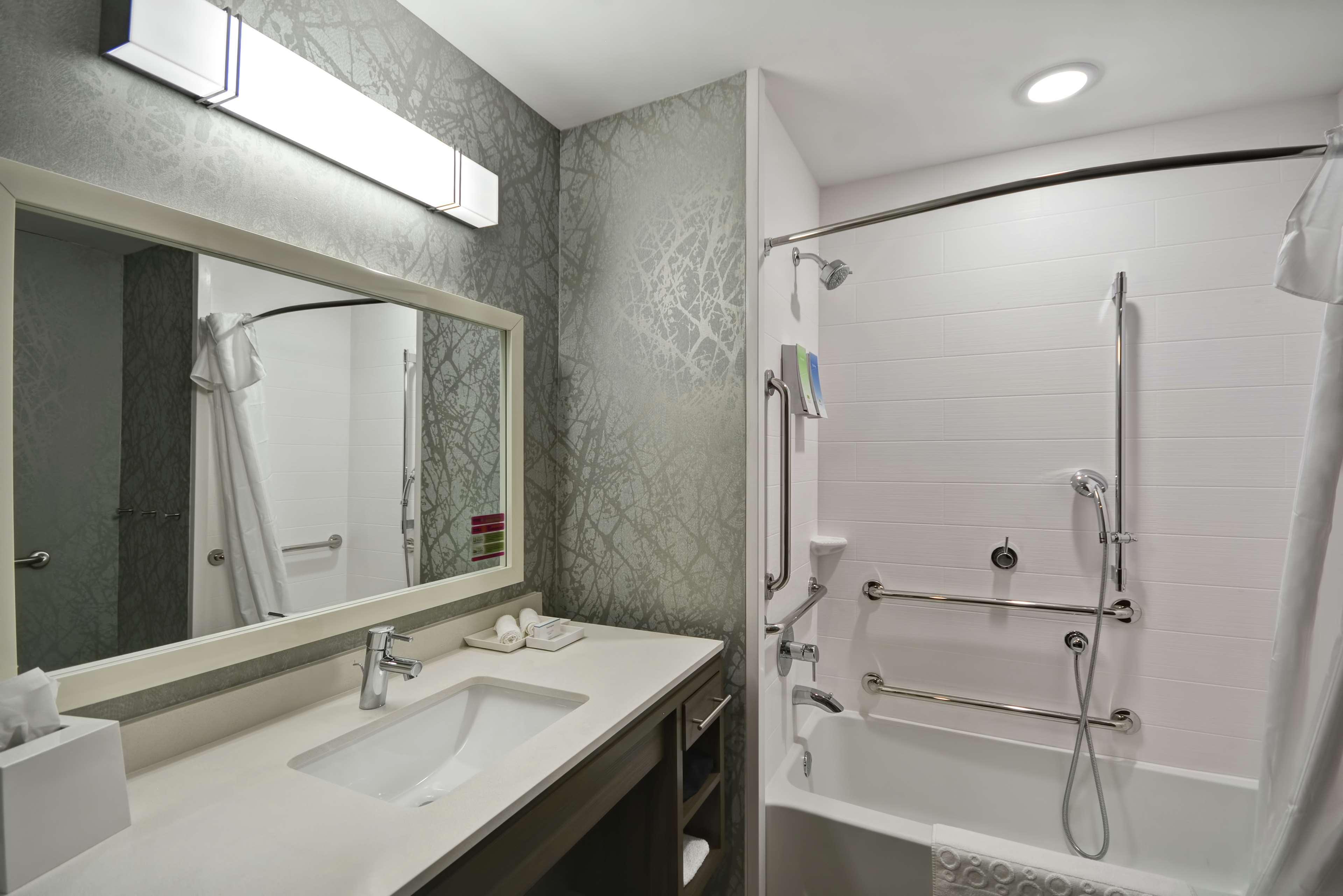 Home2 By Hilton North Grand Rapids