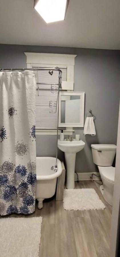 Retreat 4 - Downtown Getaway * Grand Rapids