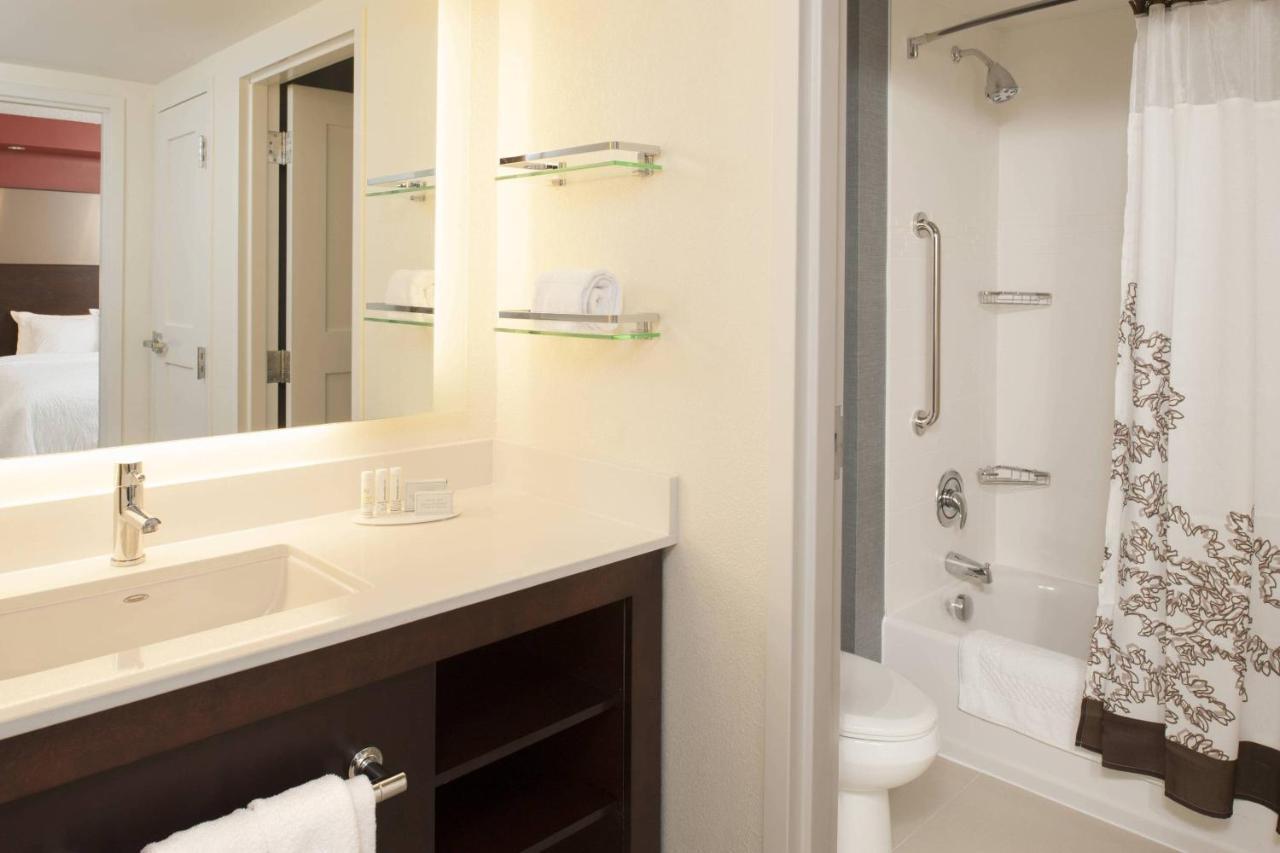 By Marriott Grand Rapids Airport