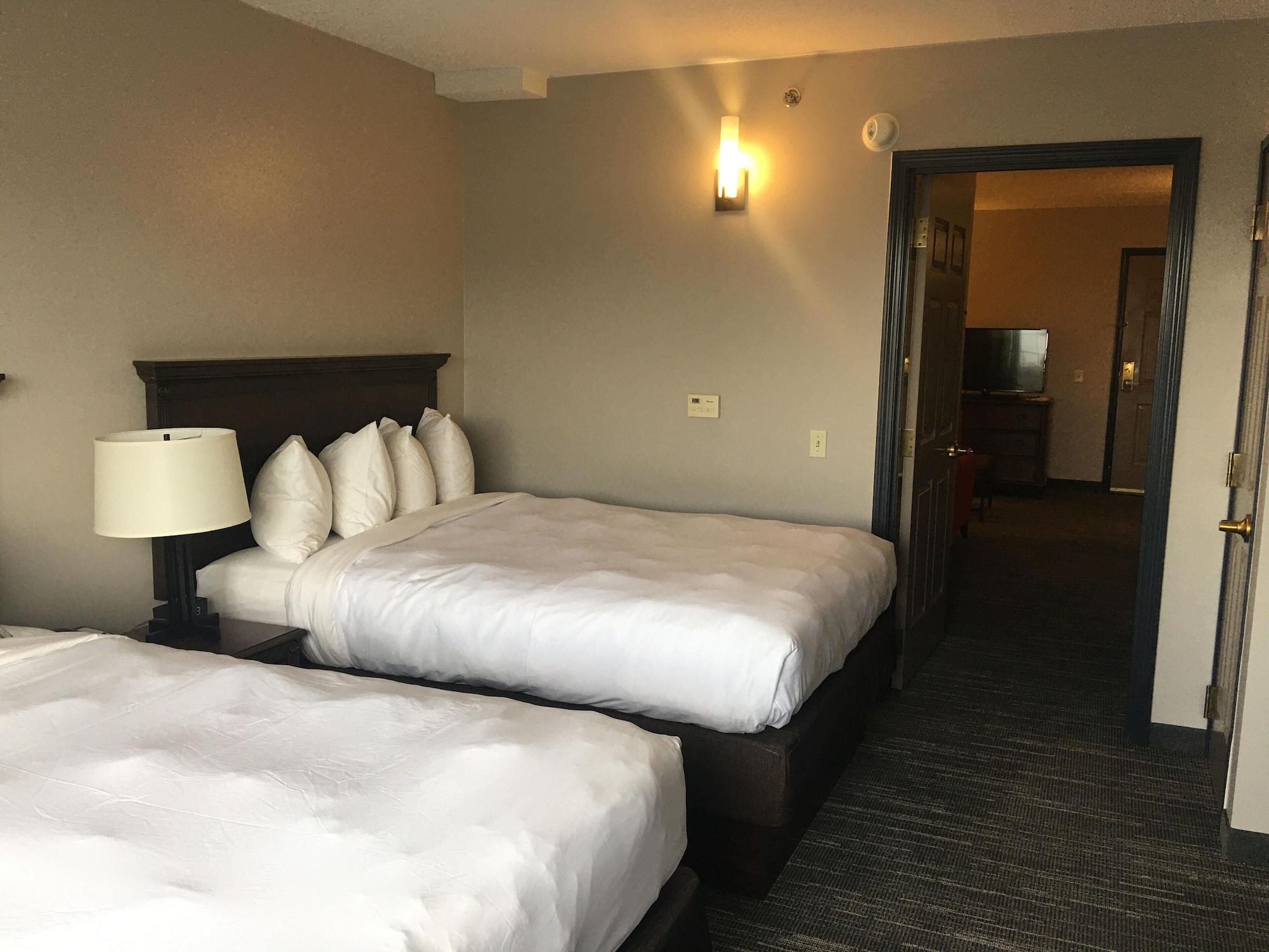 Country & By Radisson, East, Mi Grand Rapids