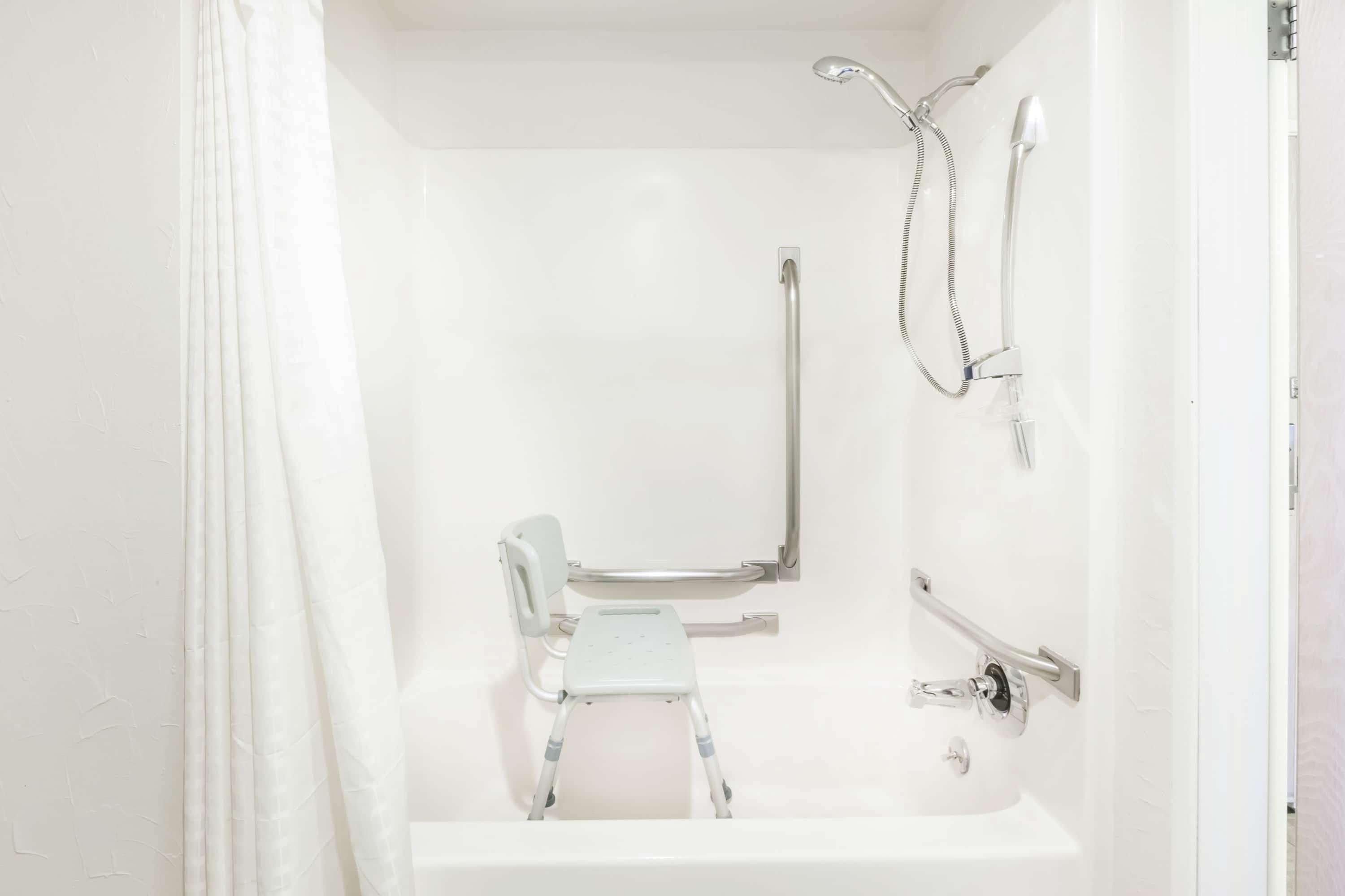 Hotel Baymont By Wyndham Airport Grand Rapids