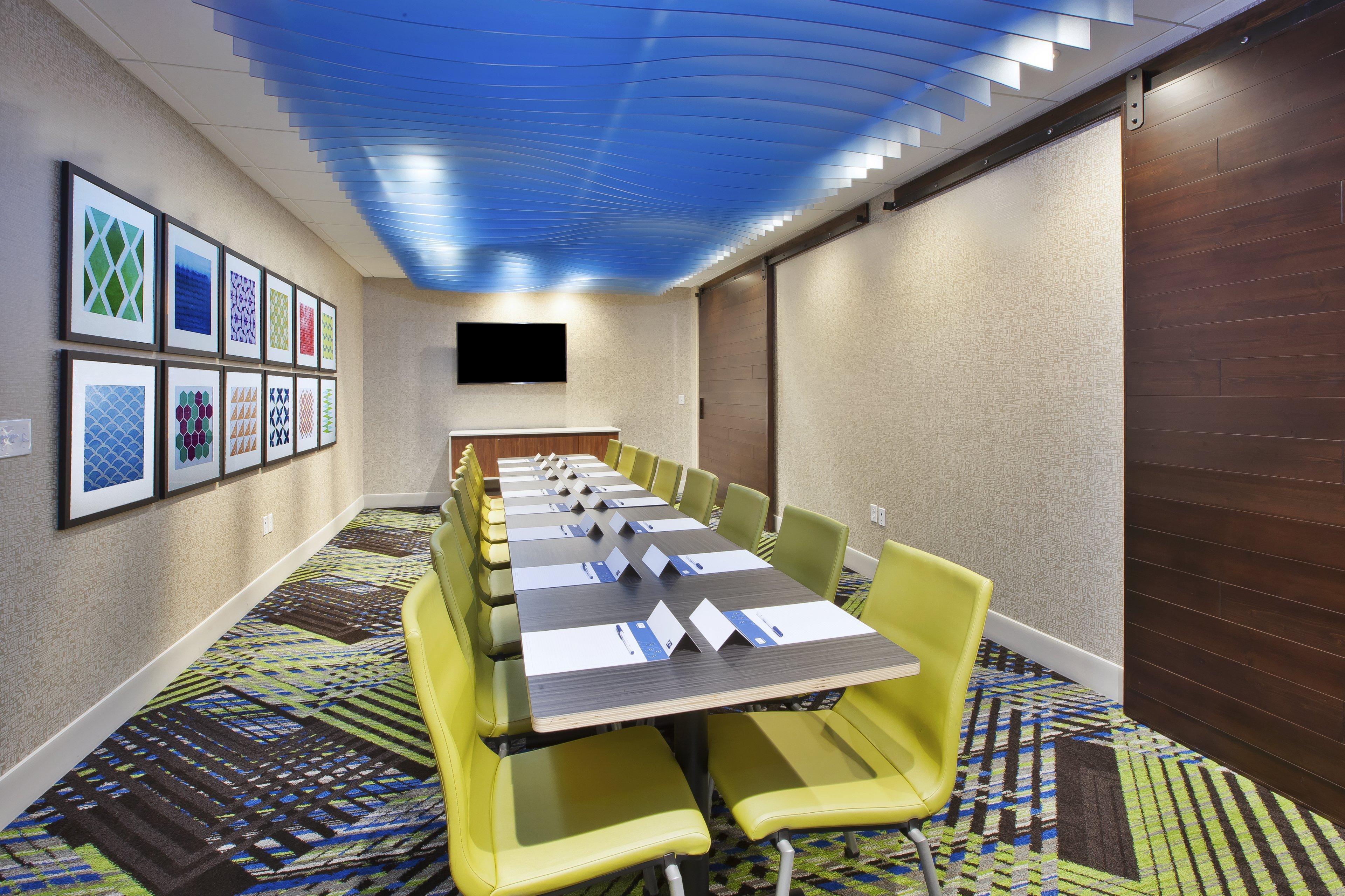 Hotel Express & Airport North By Ihg Grand Rapids