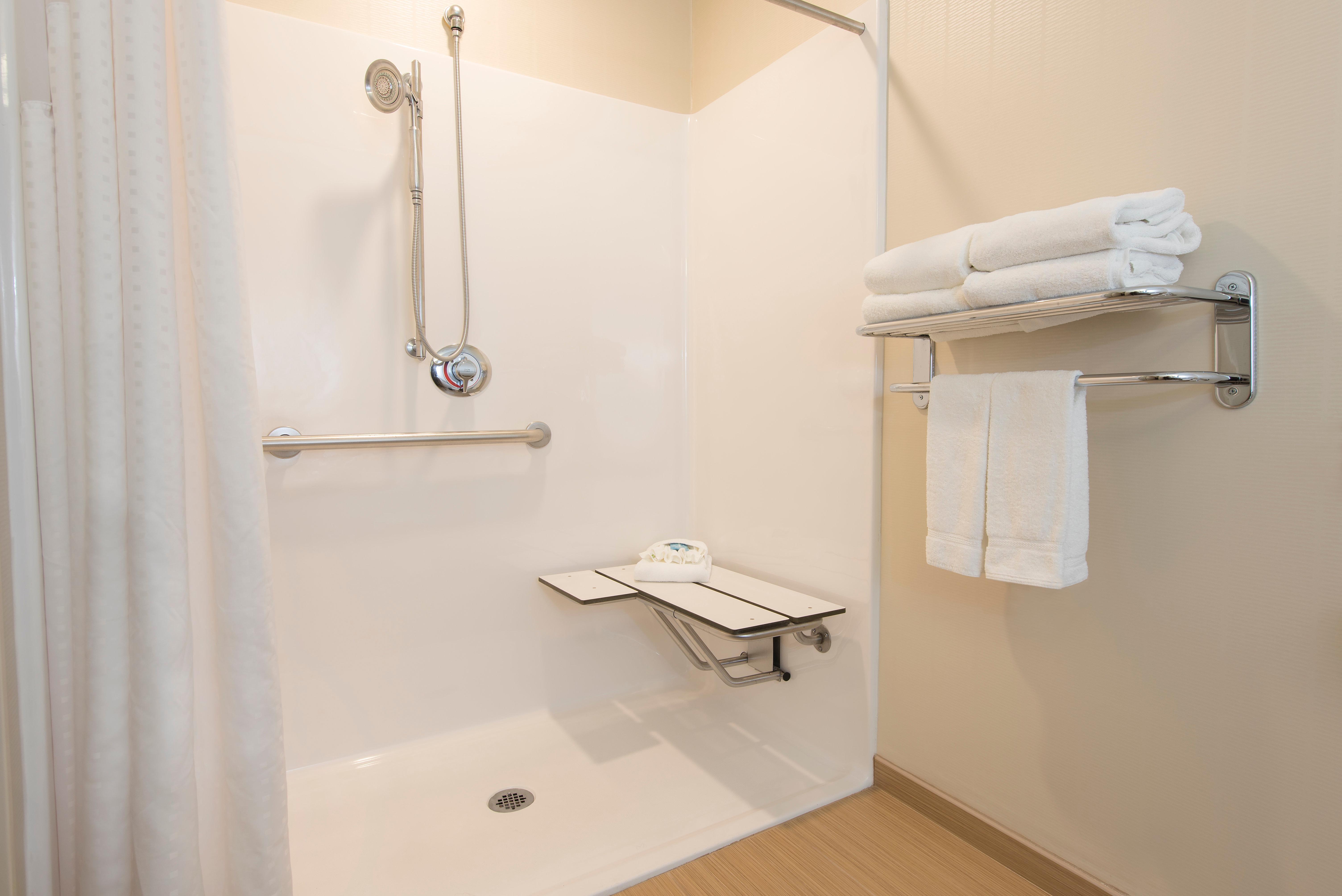 Hotel Express & Grand Rapids-north By Ihg