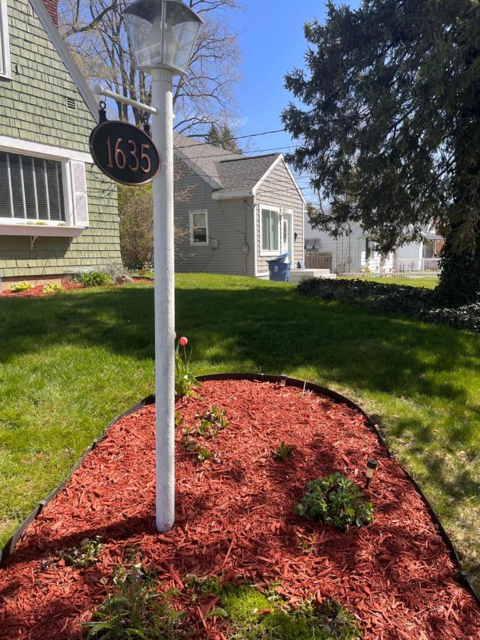 Villa Cozy Cape Cod Grand Rapids