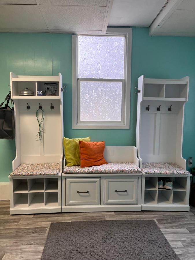 Cozy Cape Cod Villa Grand Rapids