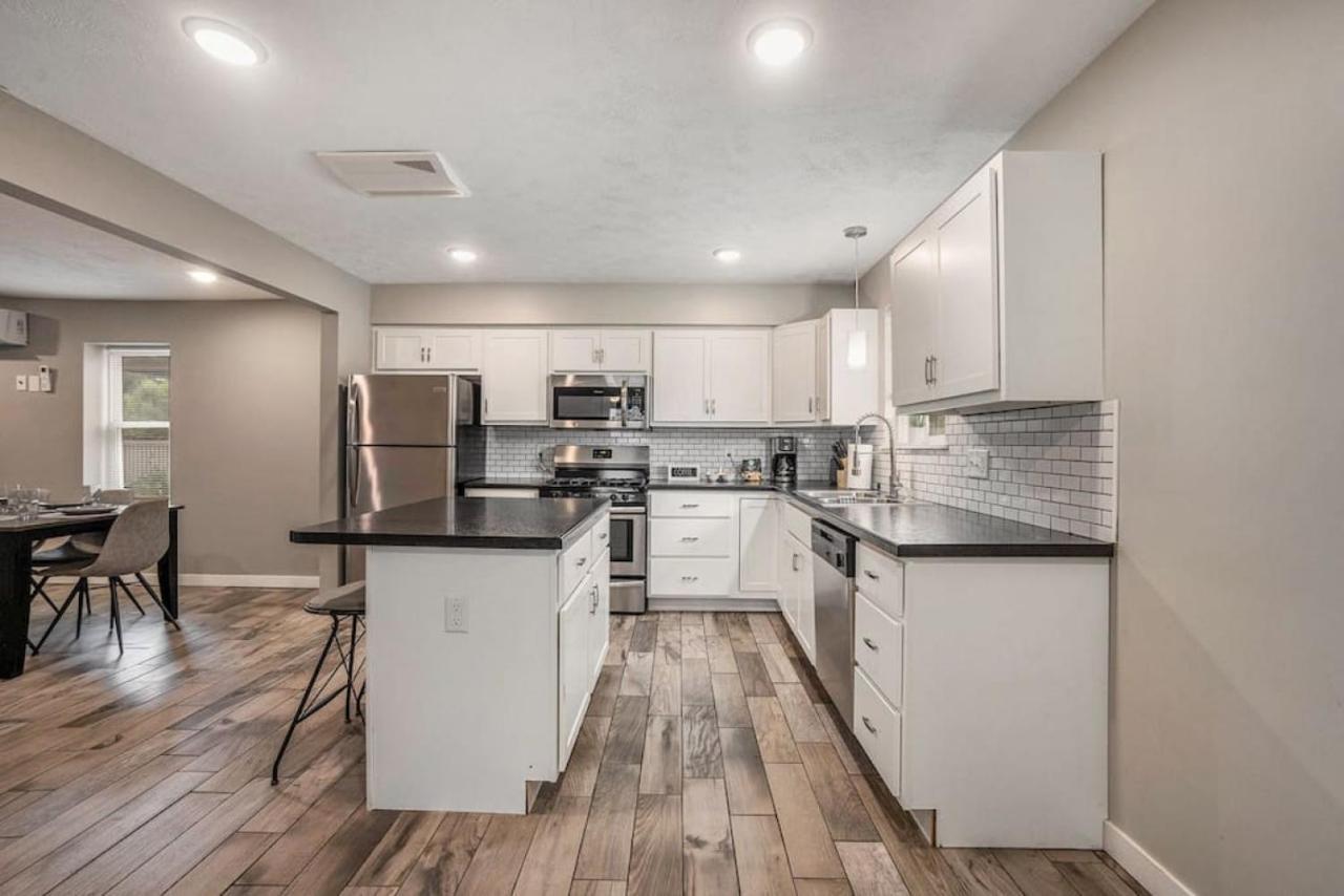 Urban Chateau Downtown Retreat * Grand Rapids
