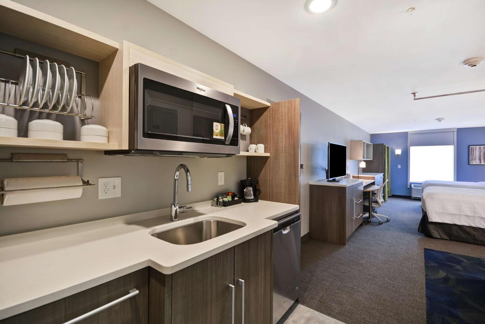 Hotel Home2 By Hilton North Grand Rapids