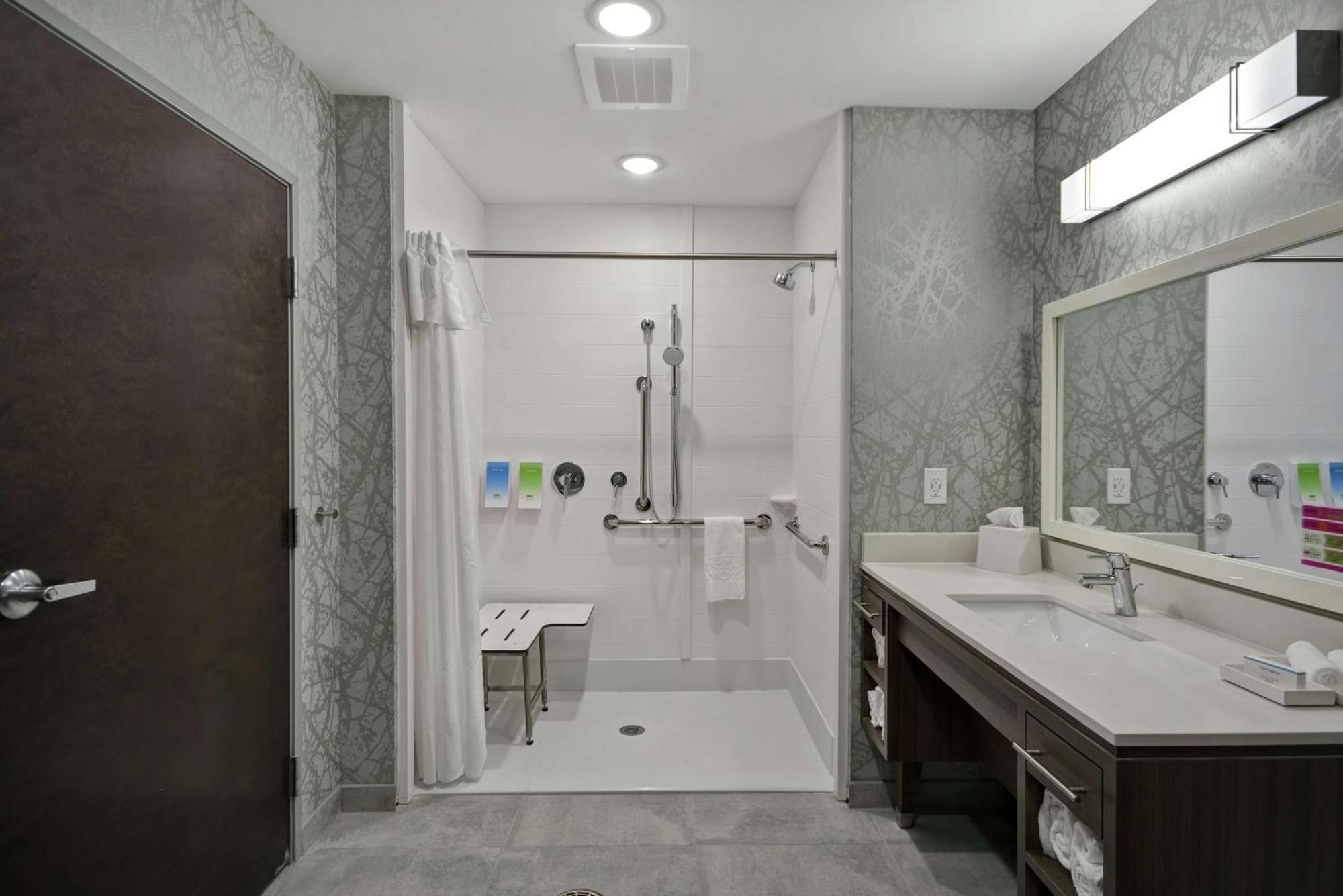 Home2 By Hilton North 3*