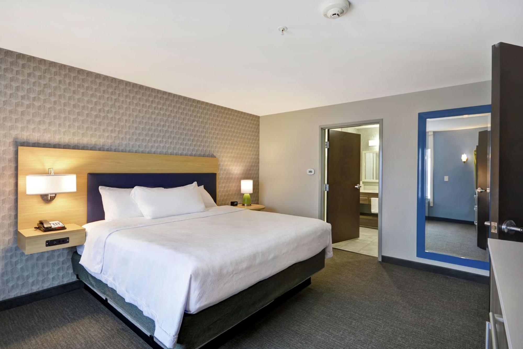 Hotel Home2 By Hilton North