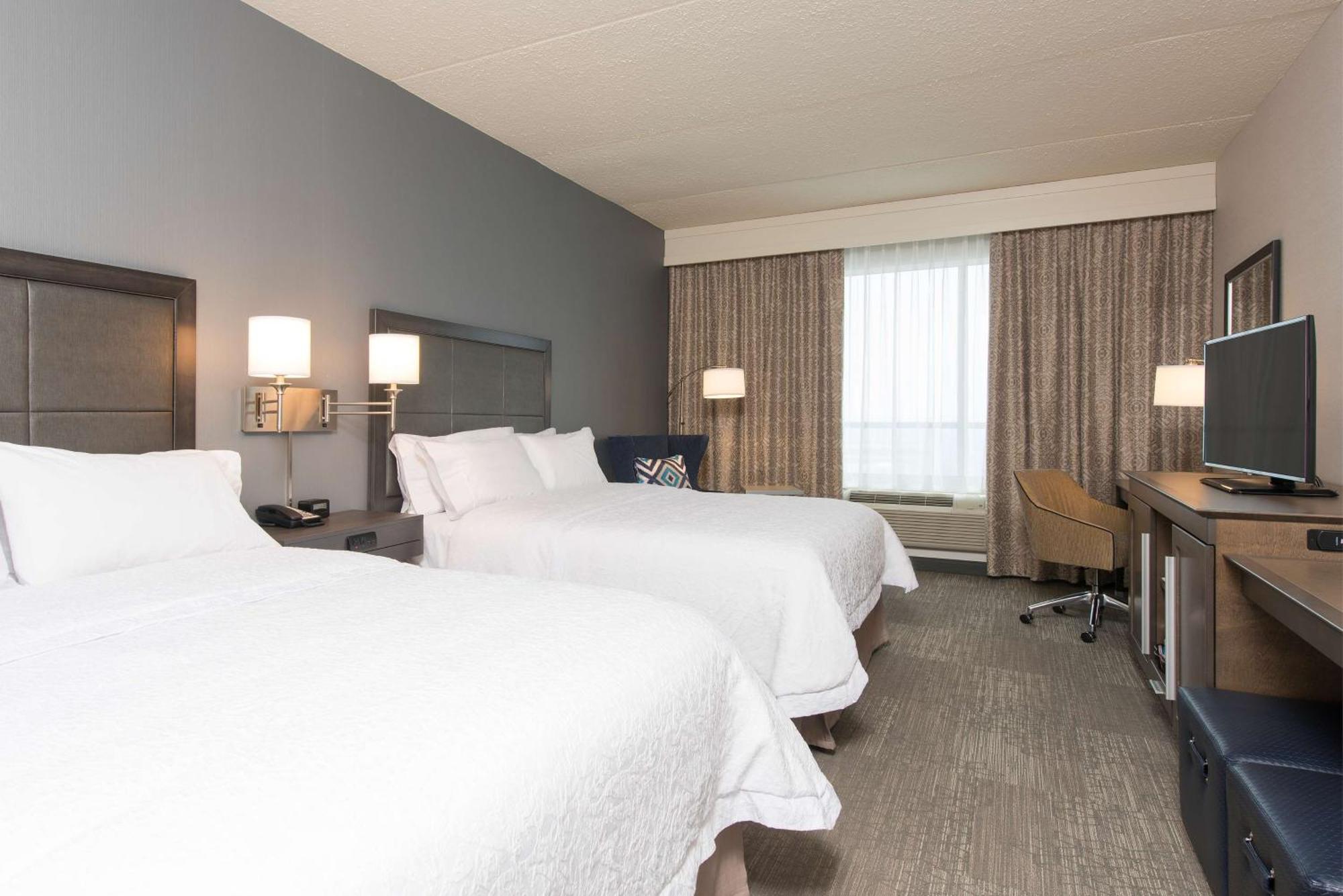 Hampton & Downtown 3* Grand Rapids