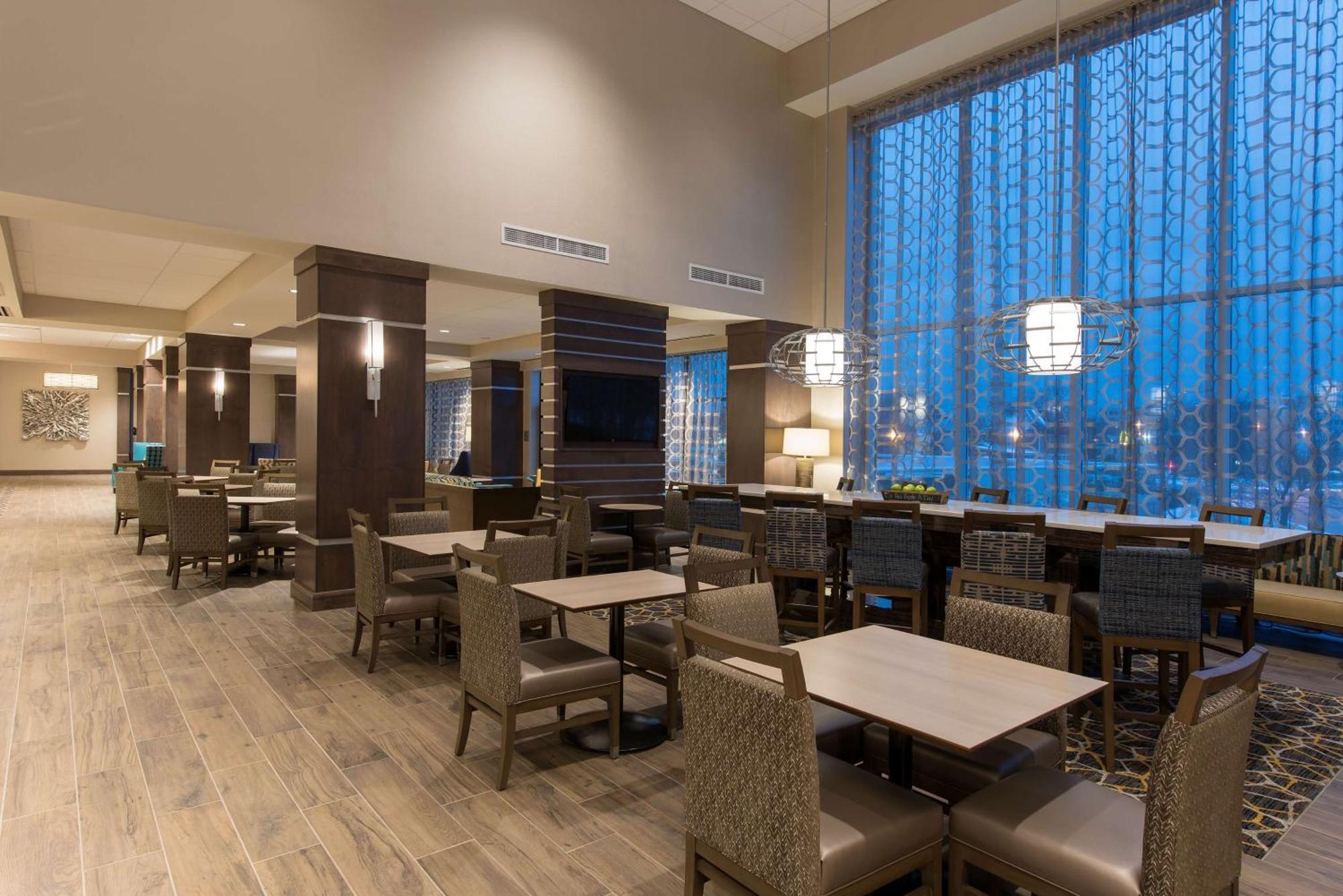 Hotel Hampton & Downtown