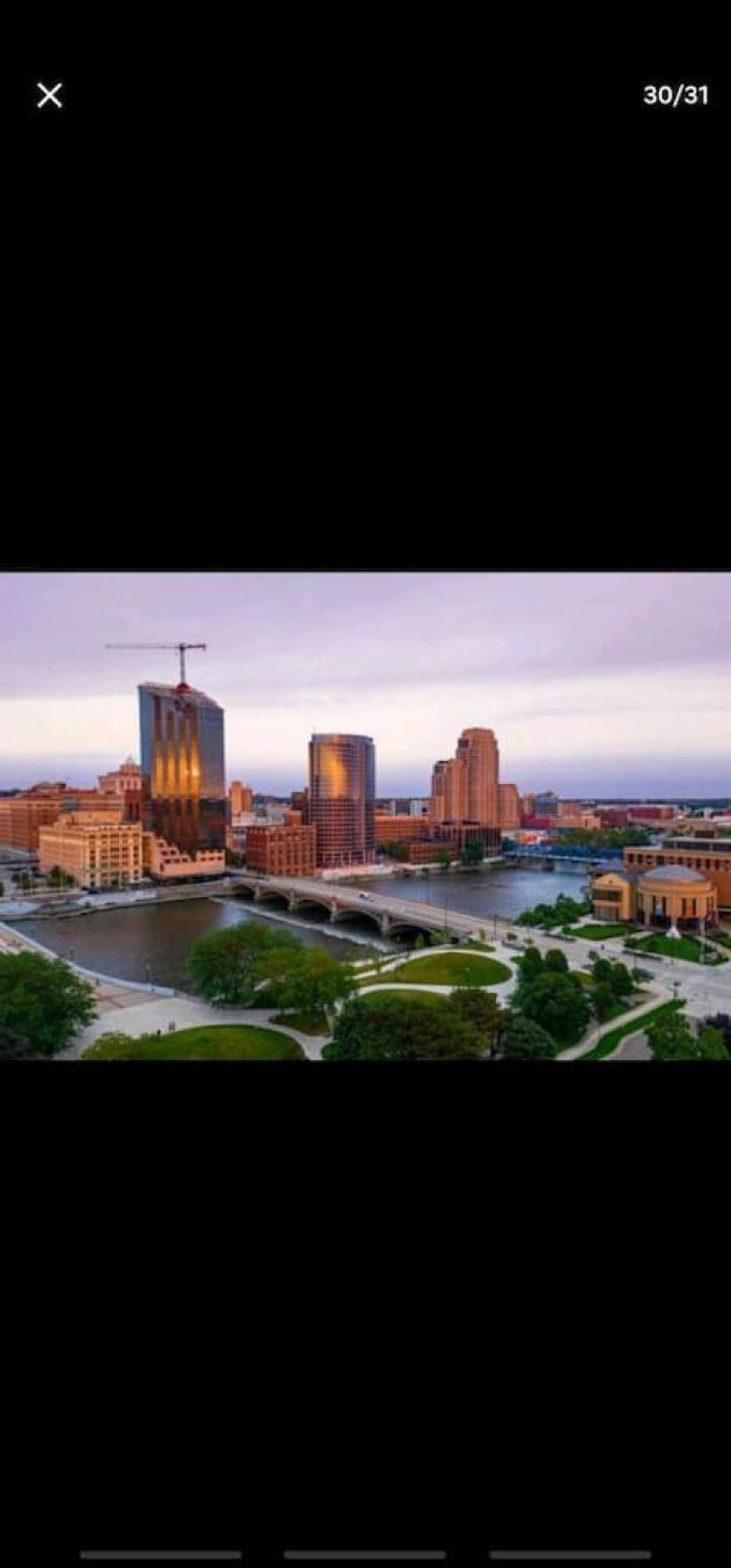 Downtown Gr Gem Sleeps 16 Gameroom Huge Backyard * Grand Rapids