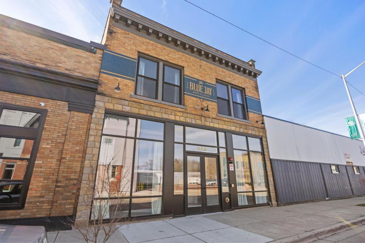 Inn King With Walking Distance To Night Life