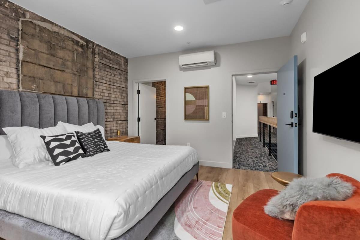 Bluejay Apartment *