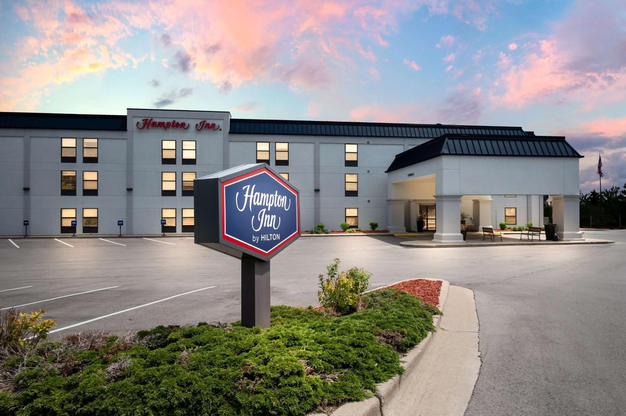 Hampton Grand Rapids/north 3*
