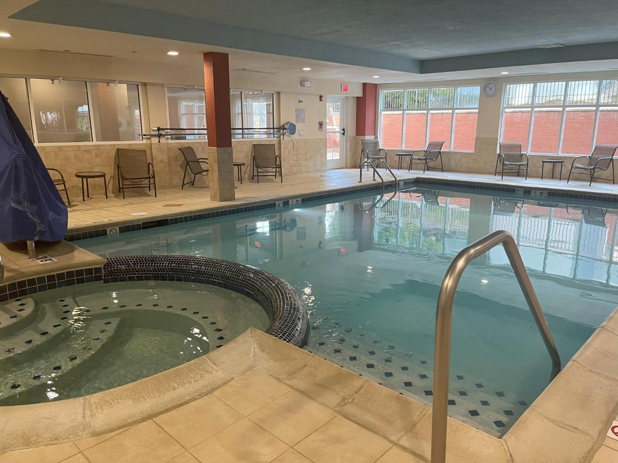 Express & Grand Rapids-north By Ihg