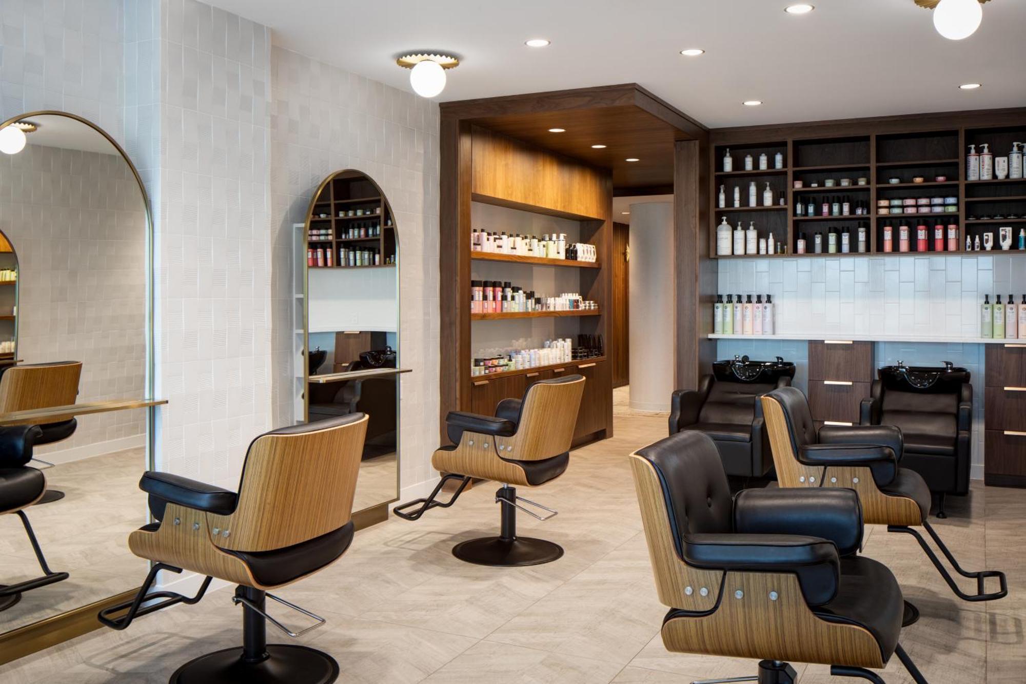 Amway Grand Plaza Hotel, Curio Collection By Hilton 4* Grand Rapids