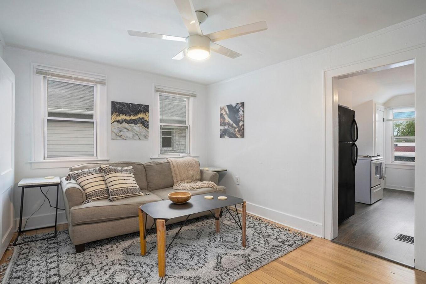 Contemporary Quarters - Modern Corporate Housing Apartment *