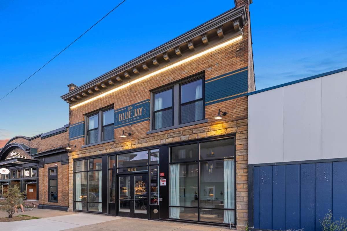 Centrally Located Private King Inn